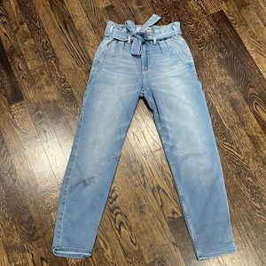 Abercrombie, light wash, high rise girlfriend jean